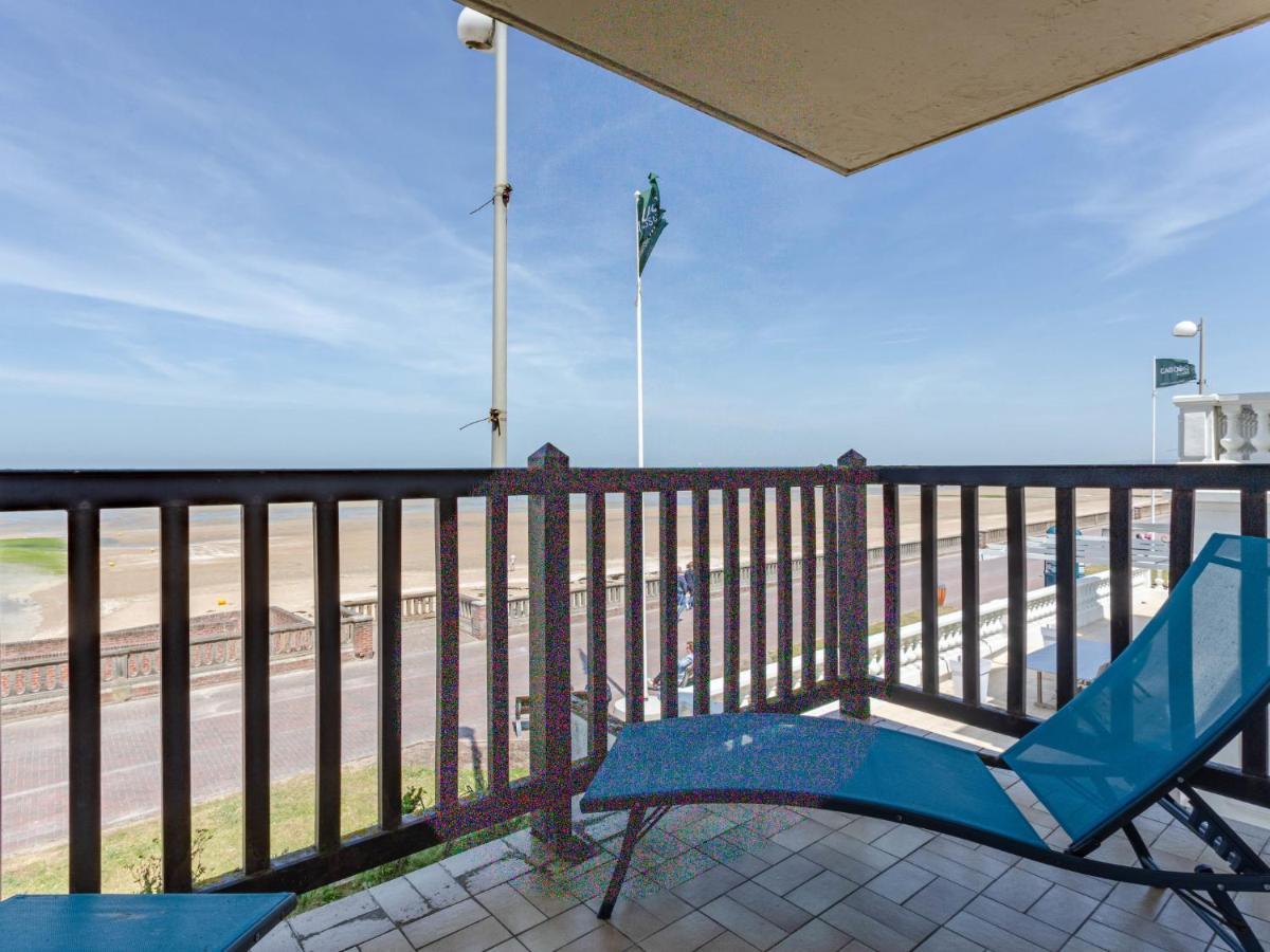 Apartment Les Terrasses du Casino-2 Cabourg Exterior foto