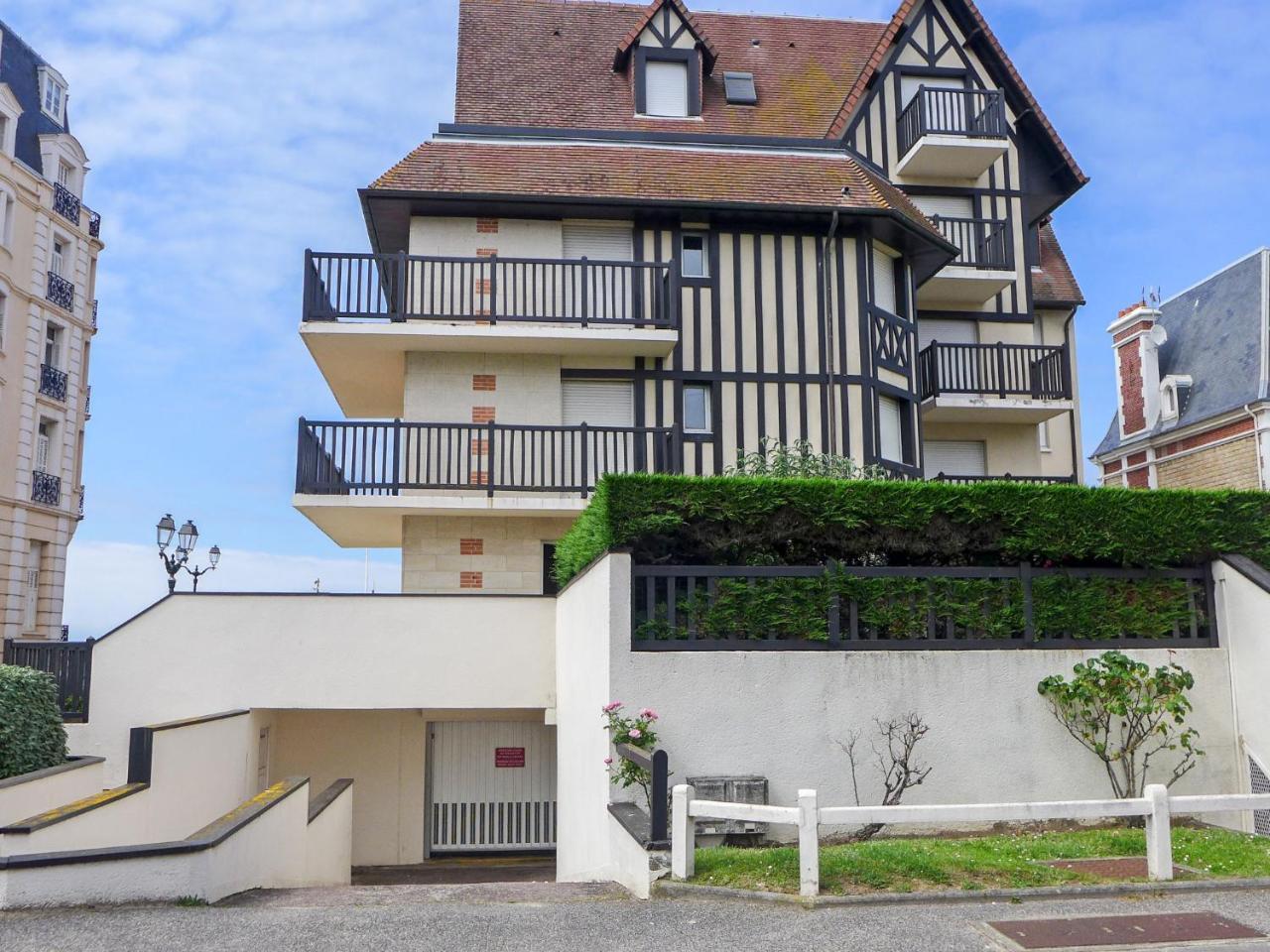 Apartment Les Terrasses du Casino-2 Cabourg Exterior foto